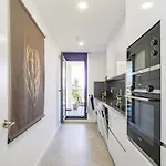 Apartman Cubo's Urban Sky View 17 Málaga
