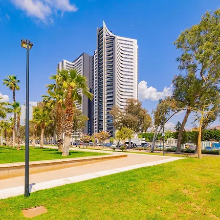 Διαμέρισμα Cubo's Urban Sky View 17 *