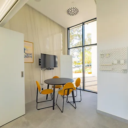 Cubo's Urban Sky View 17 Apartment Malaga
